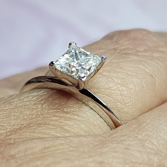 Moissanite Princess Cut 1 Carat Engagement Ring - Picture 1 of 5